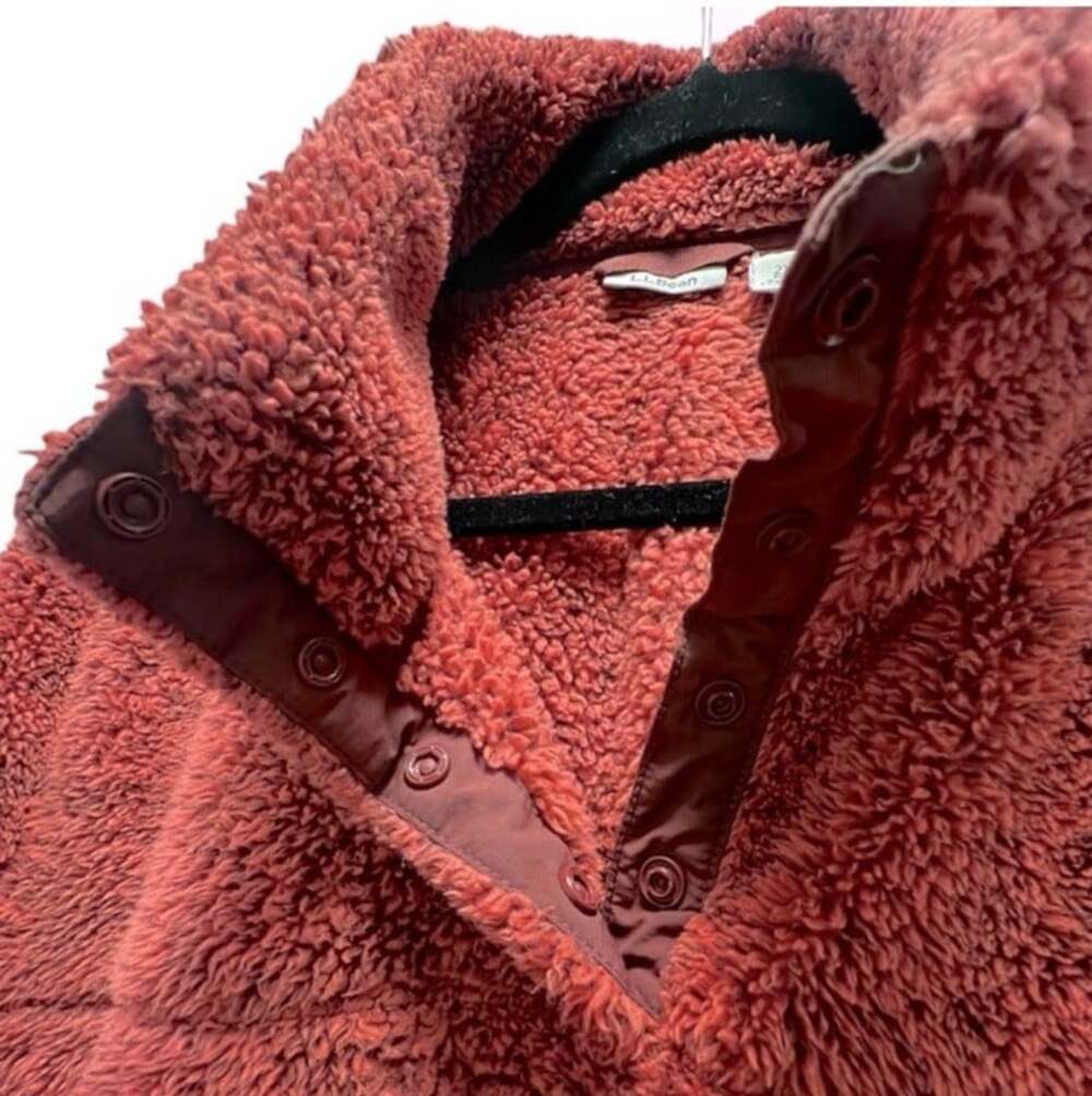 L.L.Bean Woman’s Hi-Pile Outdoor Cabin Gorpcore Utility CozyPullover Fleece- 2X - Picture 5 of 8